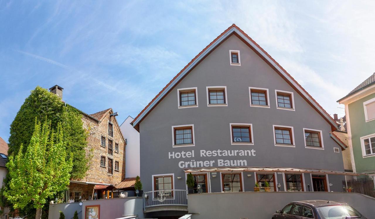 Hotel Restaurant Grüner Baum und Altes Tor Bad Waldsee Exterior foto